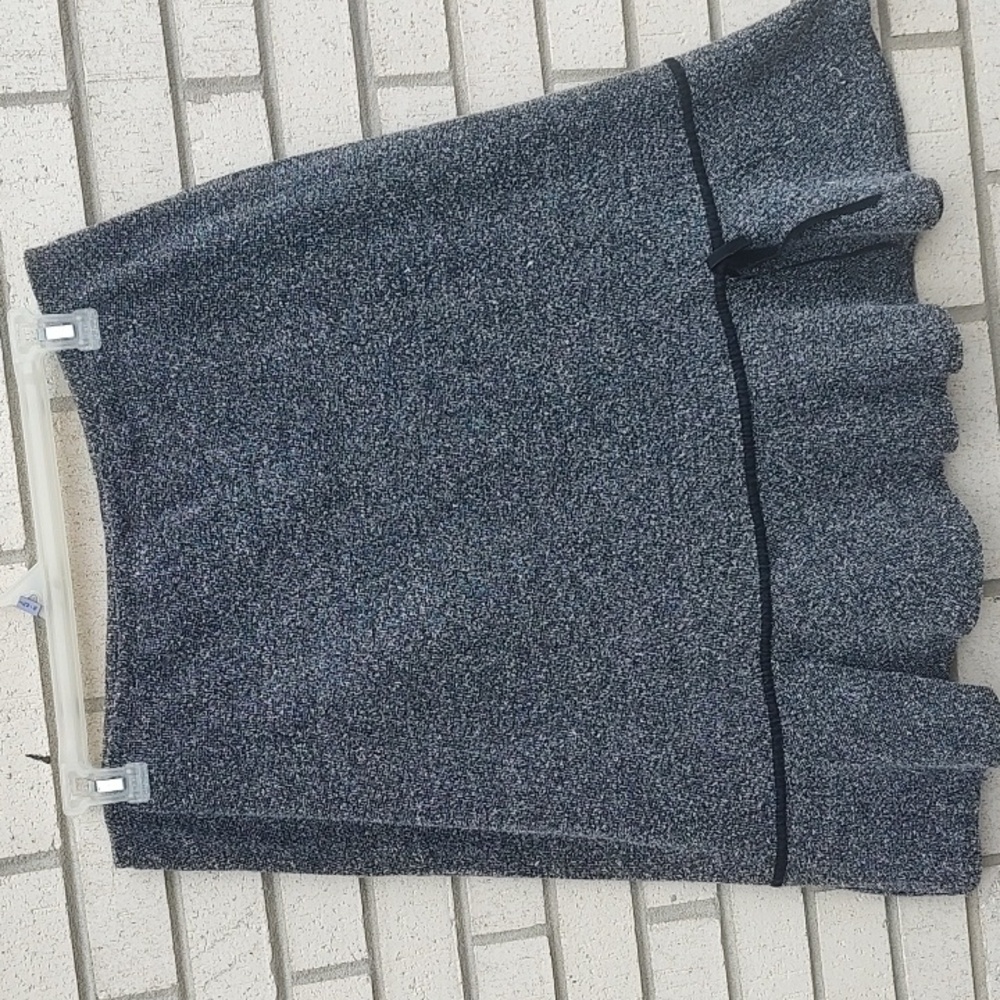 Cato Gray Skirt - Picture 2 of 9